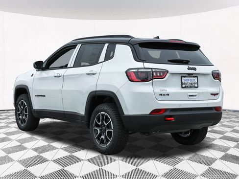 New 2026 Jeep Compass Trailhawk image 15