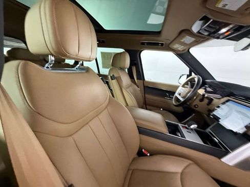 Used 2025 Land Rover Range Rover SE AWD/4WD image 42
