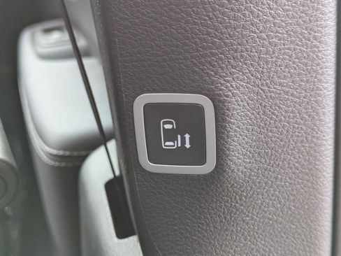 New 2026 Chrysler Pacifica Limited w/ S Appearance Package image 33