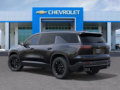 New 2026 Chevrolet Traverse LT w/ Midnight/Sport Edition FWD image 3