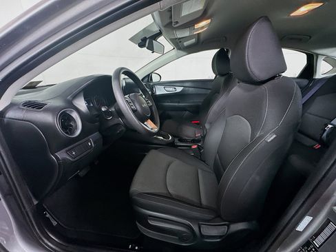 Used 2024 Kia Forte LXS image 13