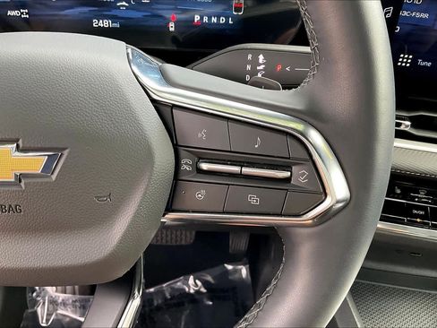 Certified 2025 Chevrolet Equinox LT w/ Safety and Technology Package image 19