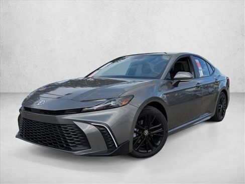 New 2026 Toyota Camry SE FWD image 1