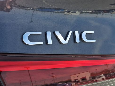 Certified 2023 Honda Civic EX image 31