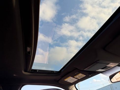 Used 2012 Ford F150 Raptor w/ Raptor Luxury Pkg image 21