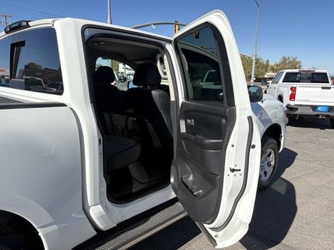 Used 2020 Nissan Titan S w/ S Utility Package image 20