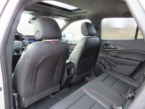 New 2026 Chevrolet Trax RS w/ Sunroof Package image 22