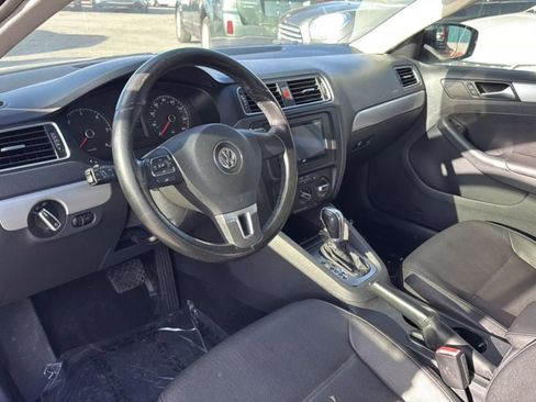 Used 2011 Volkswagen Jetta TDI image 26