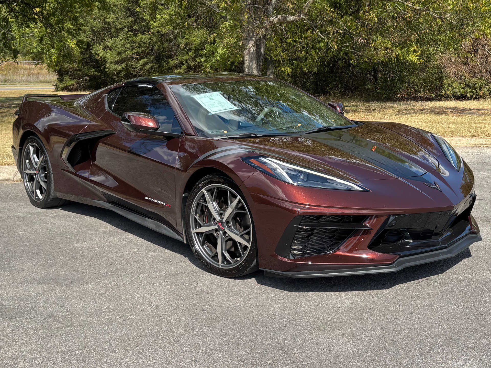 Used 2022 Chevrolet Corvette Stingray Preferred Cpe w/ Z51 Performance Package RWD image 1