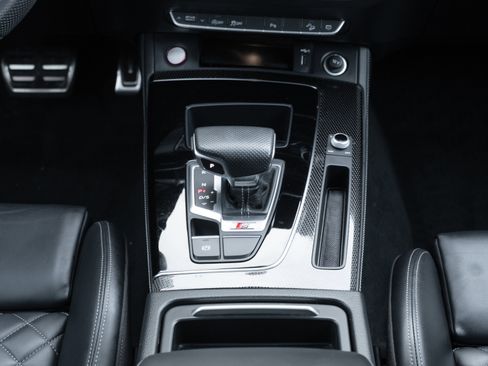 Certified 2022 Audi SQ5 Premium Plus w/ Premium Plus Package image 19