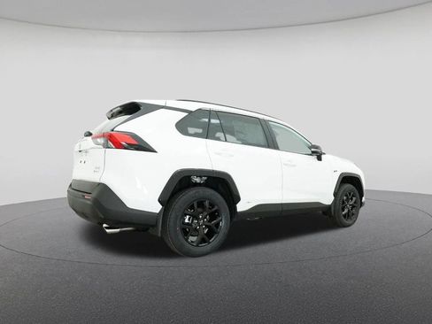 New 2025 Toyota RAV4 XLE image 25