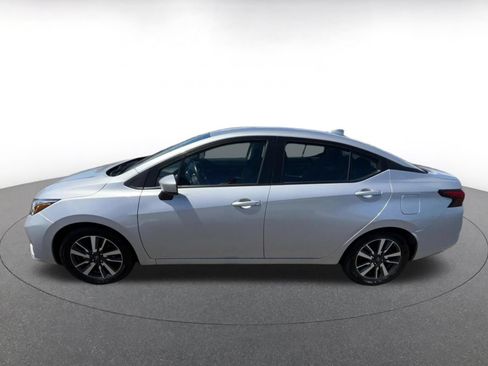 Used 2025 Nissan Versa SV FWD image 9