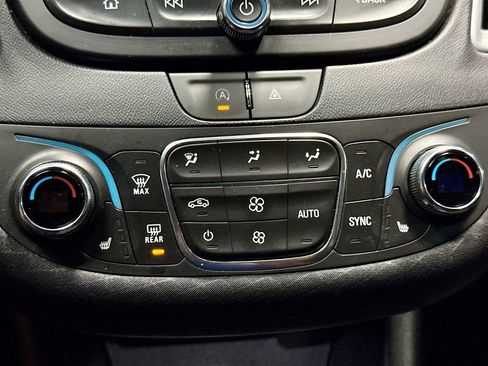 Used 2024 Chevrolet Malibu LT image 15