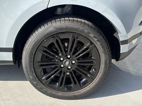 Used 2026 Land Rover Range Rover Evoque S image 8