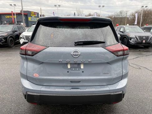 New 2026 Nissan Rogue SV w/ Cold Weather Package AWD/4WD image 4