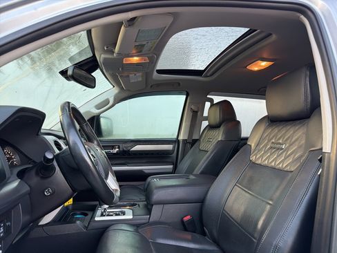 Used 2018 Toyota Tundra Platinum image 7