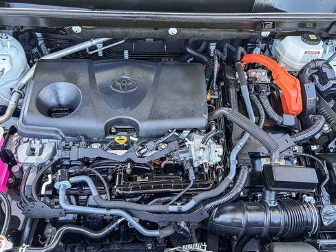 Used 2022 Toyota RAV4 XLE w/ Convenience Package image 27