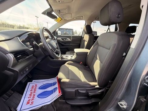 Used 2020 Chevrolet Traverse LS image 14