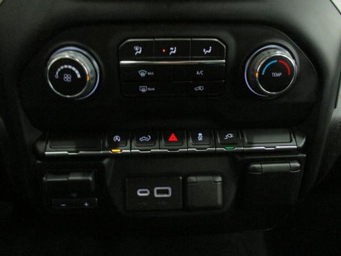 Used 2021 Chevrolet Silverado 1500 Custom w/ Safety Confidence Package image 21