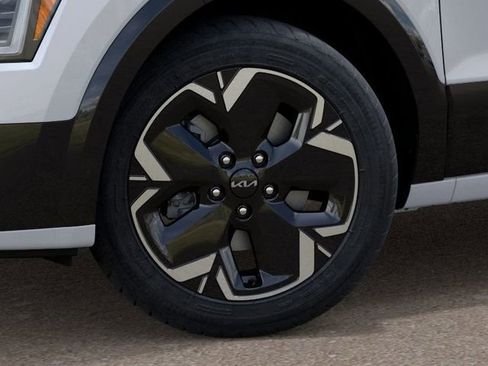 New 2025 Kia Niro Wind FWD image 9