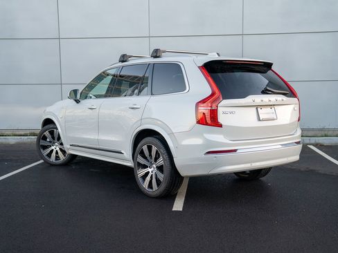 Used 2024 Volvo XC90 T8 Plus w/ Protection Package Premier image 3