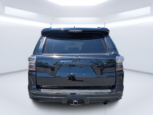 Used 2019 Toyota 4Runner Limited RWD image 4