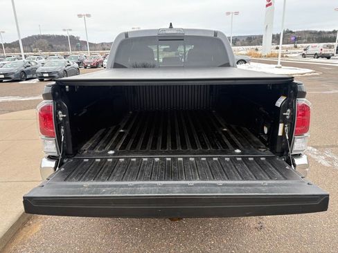 Certified 2021 Toyota Tacoma TRD Off-Road image 4