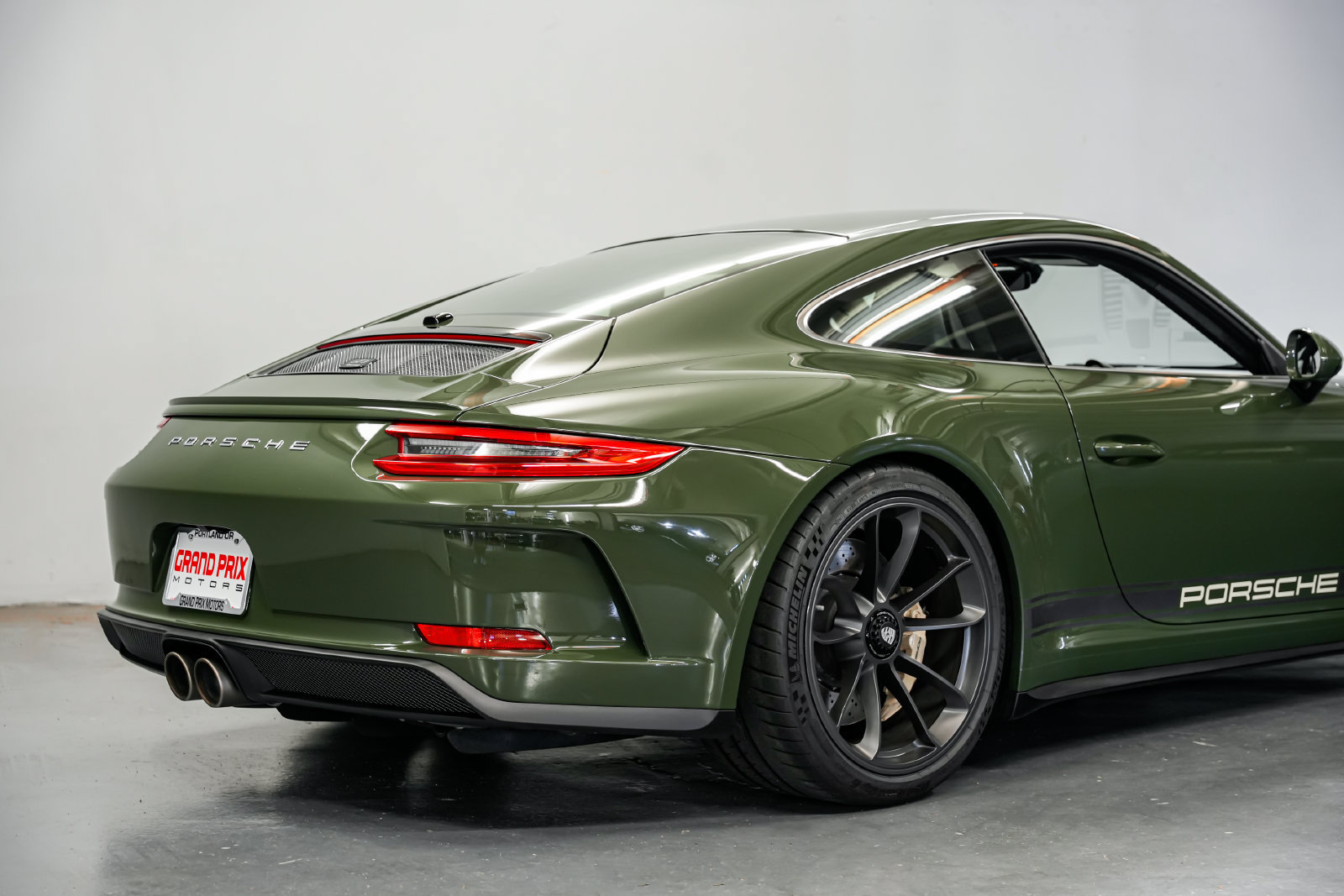 Used 2019 Porsche 911 GT3 RWD image 37
