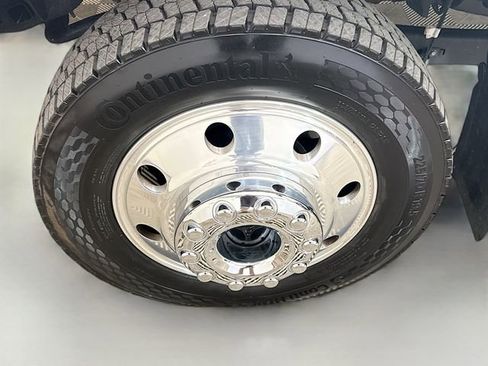 Used 2025 Ford F450 Platinum w/ Platinum Plus Package AWD/4WD image 33