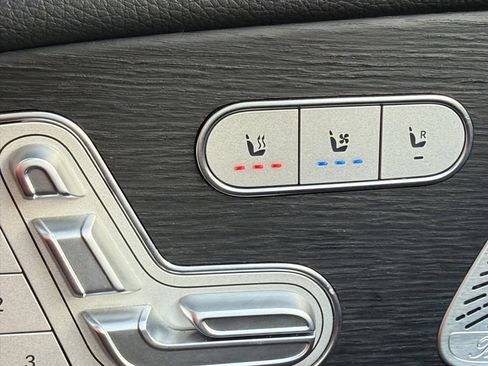 Used 2024 Mercedes-Benz GLE 450 4MATIC image 17