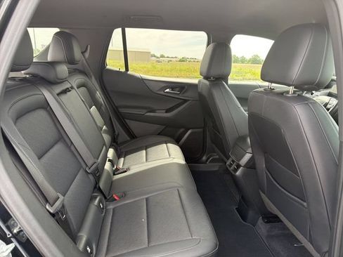 Used 2025 Chevrolet Equinox LT w/ Convenience Package II FWD image 16