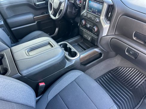 Used 2022 Chevrolet Silverado 1500 RST w/ Z71 Off-Road Package AWD/4WD image 15