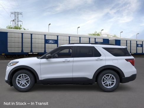 New 2026 Ford Explorer Active AWD/4WD image 3