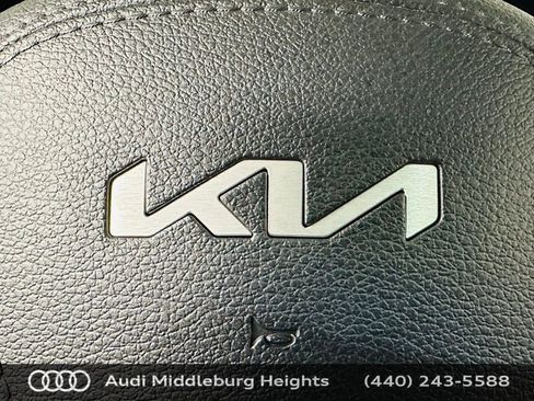 Used 2022 Kia Telluride EX w/ EX Premium Package image 19