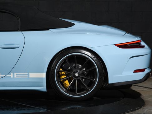 Used 2019 Porsche 911 Speedster RWD image 29