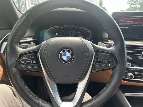 Used 2022 BMW 530i xDrive AWD/4WD image 11