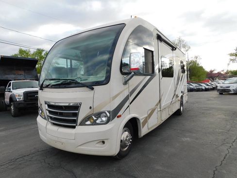 Used 2017 Ford E-450 and Econoline 450 Super Duty w/ A/C Prep Package RWD image 2