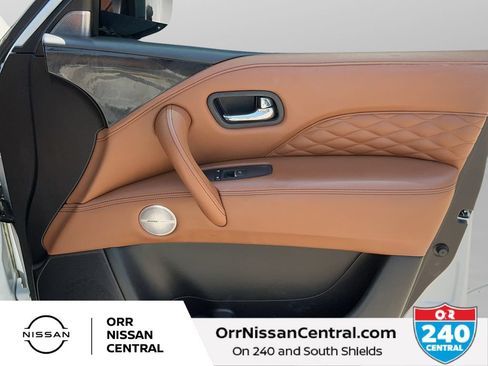 Used 2023 INFINITI QX80 Sensory w/ Cargo Package RWD image 10