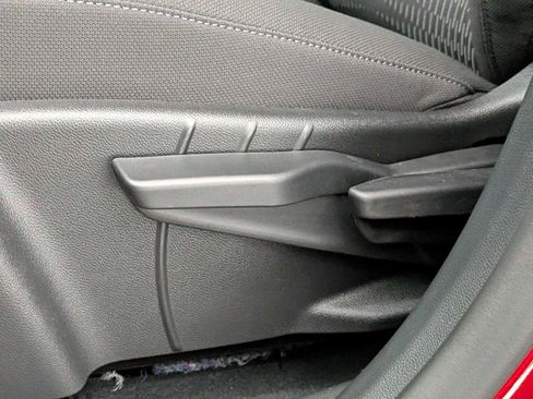 New 2026 Chevrolet Equinox LT image 17