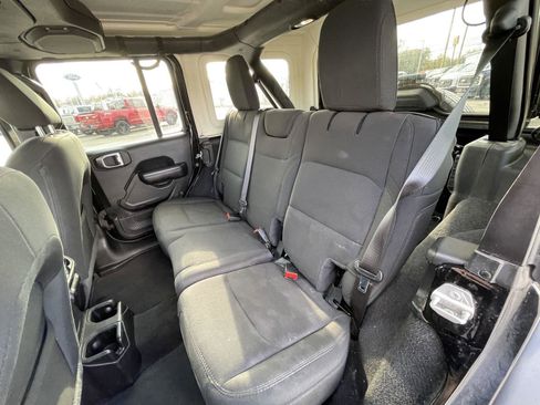 Used 2021 Jeep Wrangler Unlimited Sport image 30