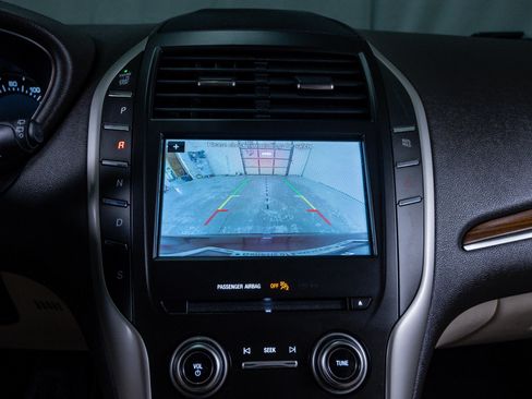 Used 2019 Lincoln MKC Select w/ Select Plus Package image 26