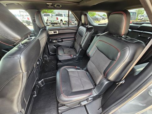 Used 2023 Ford Explorer ST-Line w/ Class IV Trailer Tow Package image 27