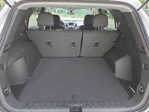 Used 2024 Chevrolet Equinox LS w/ LS Convenience Package FWD image 12