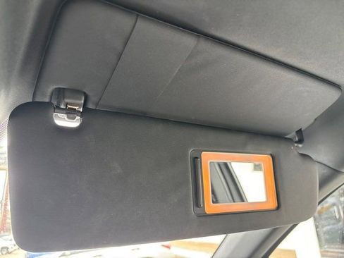 Used 2017 Volkswagen Touareg Wolfsburg Edition image 41