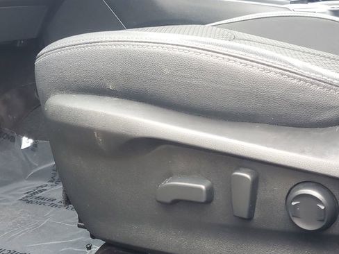 Used 2022 Subaru Forester Premium image 17