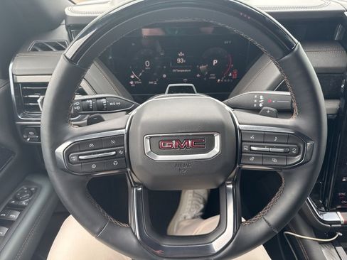 Used 2025 GMC Yukon AT4 w/ Premium Trailering Package AWD/4WD image 19