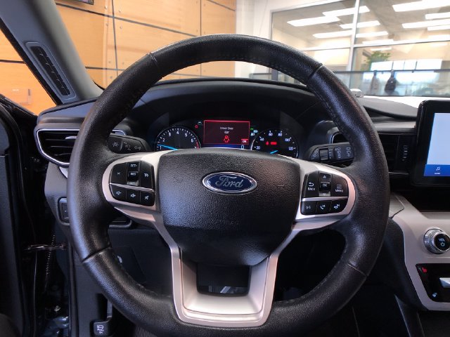 Certified 2024 Ford Explorer XLT w/ Equipment Group 202A AWD/4WD image 13