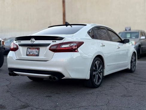 Used 2017 Nissan Altima 2.5 SR image 14