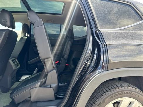 Used 2021 Volkswagen Atlas SEL AWD/4WD image 26