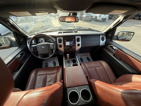 Used 2013 Ford Expedition EL King Ranch image 2